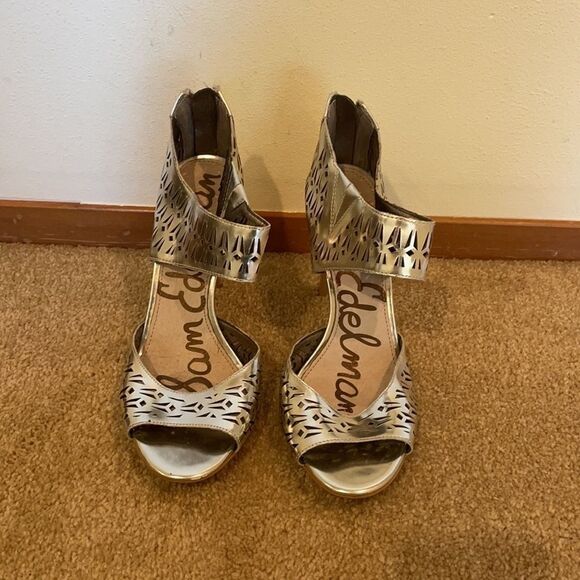 Sam Edelman silver cutout heels. - Picture 2 of 11